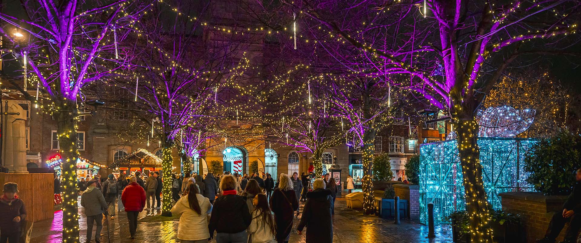 Christmas lights market place 2025