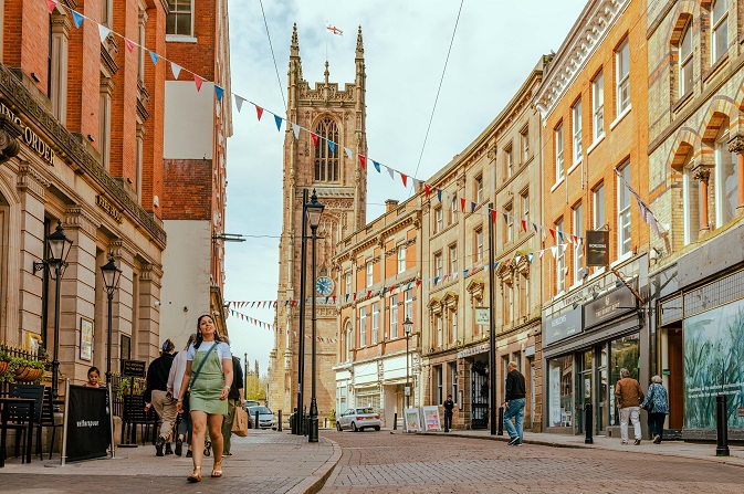 Irongate and Derby Cathedral