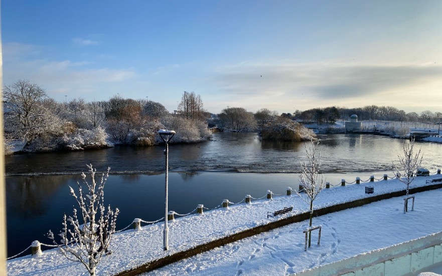 Snow in River Gardens Jan 2021