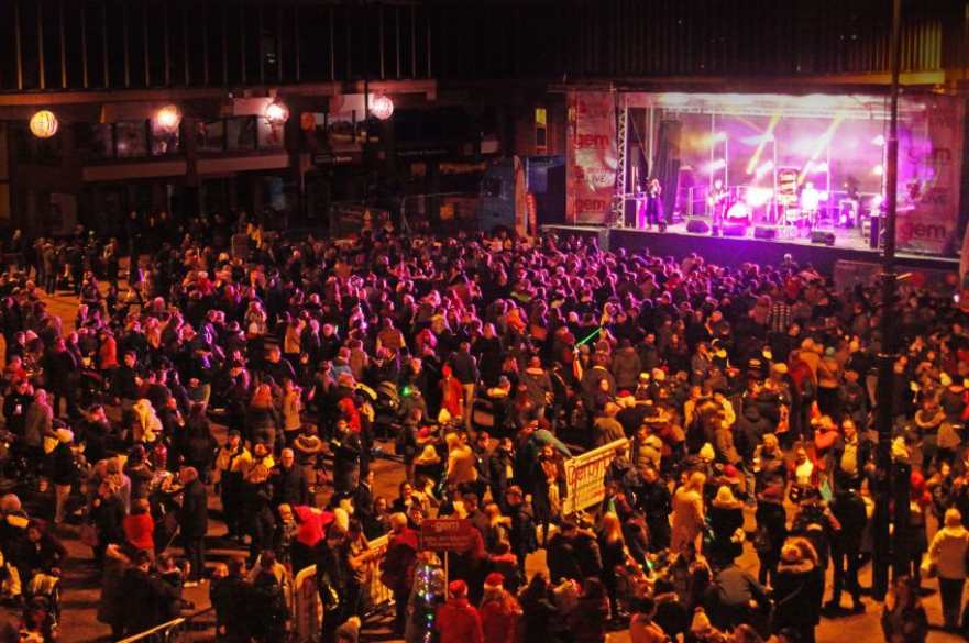 Headliner and local talents announced for Christmas Lights SwitchOn