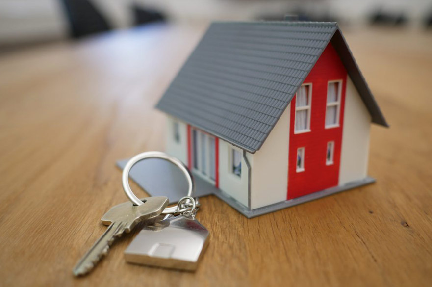 Model house keyring