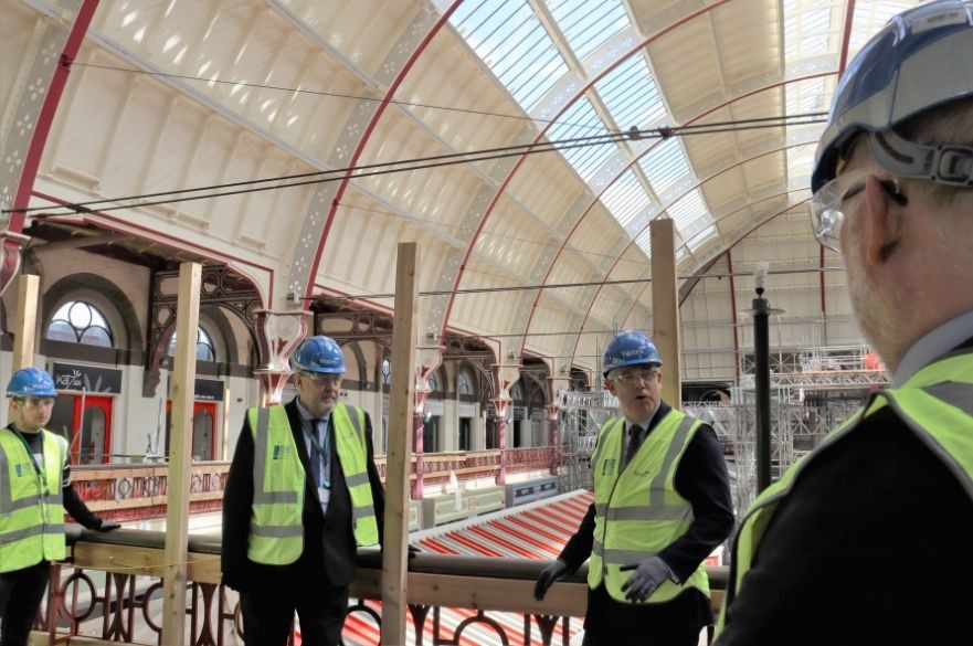 Cllr Chris Poulter with Chancellor of the Duchy of Lancaster Steve Barclay