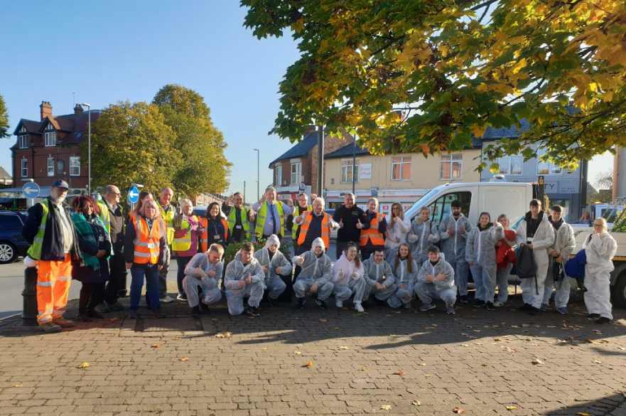 Street cleaning volunteers